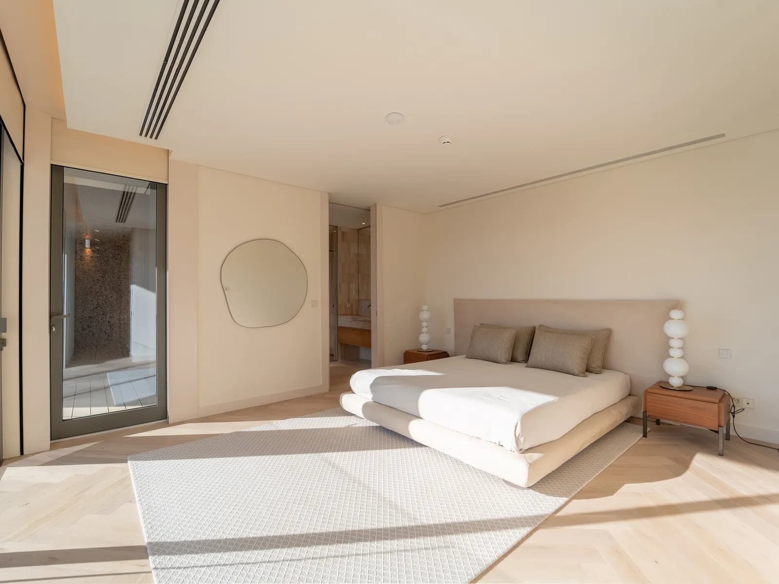 Aurios gallery photo 66