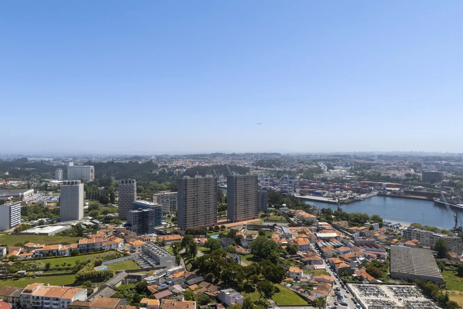 Flower Tower Camellia Penthouses gallery photo 6