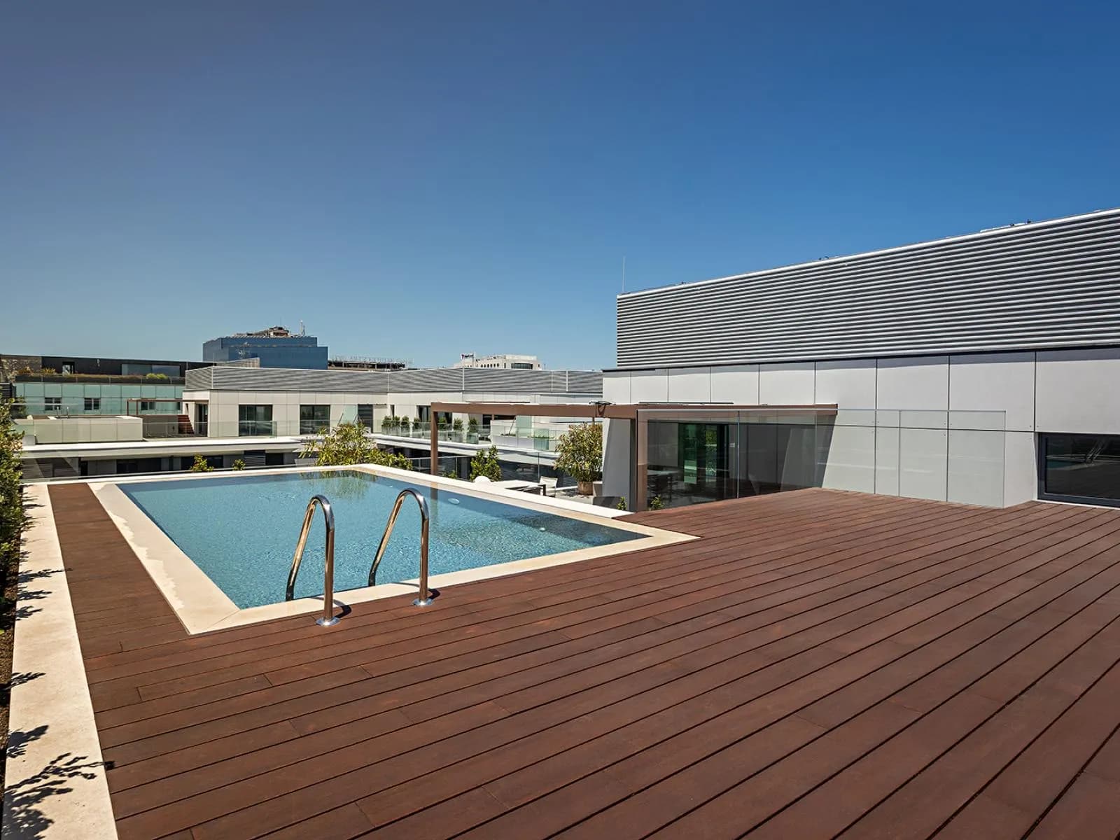 DUUO Skyline Collection gallery photo 74