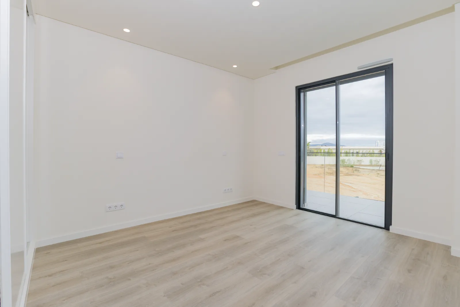 Fantástica Moradia Geminada com vista para a Ria Formosa gallery 32