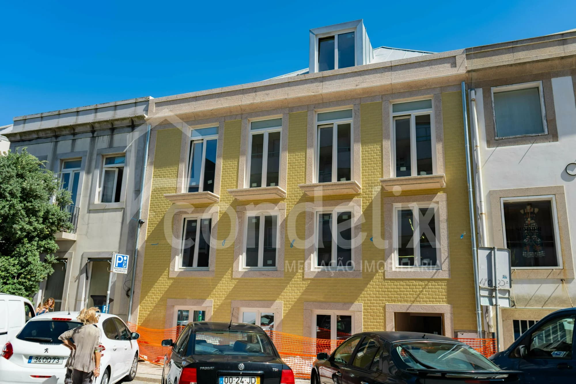New flats in Foz, second row from the sea gallery 3