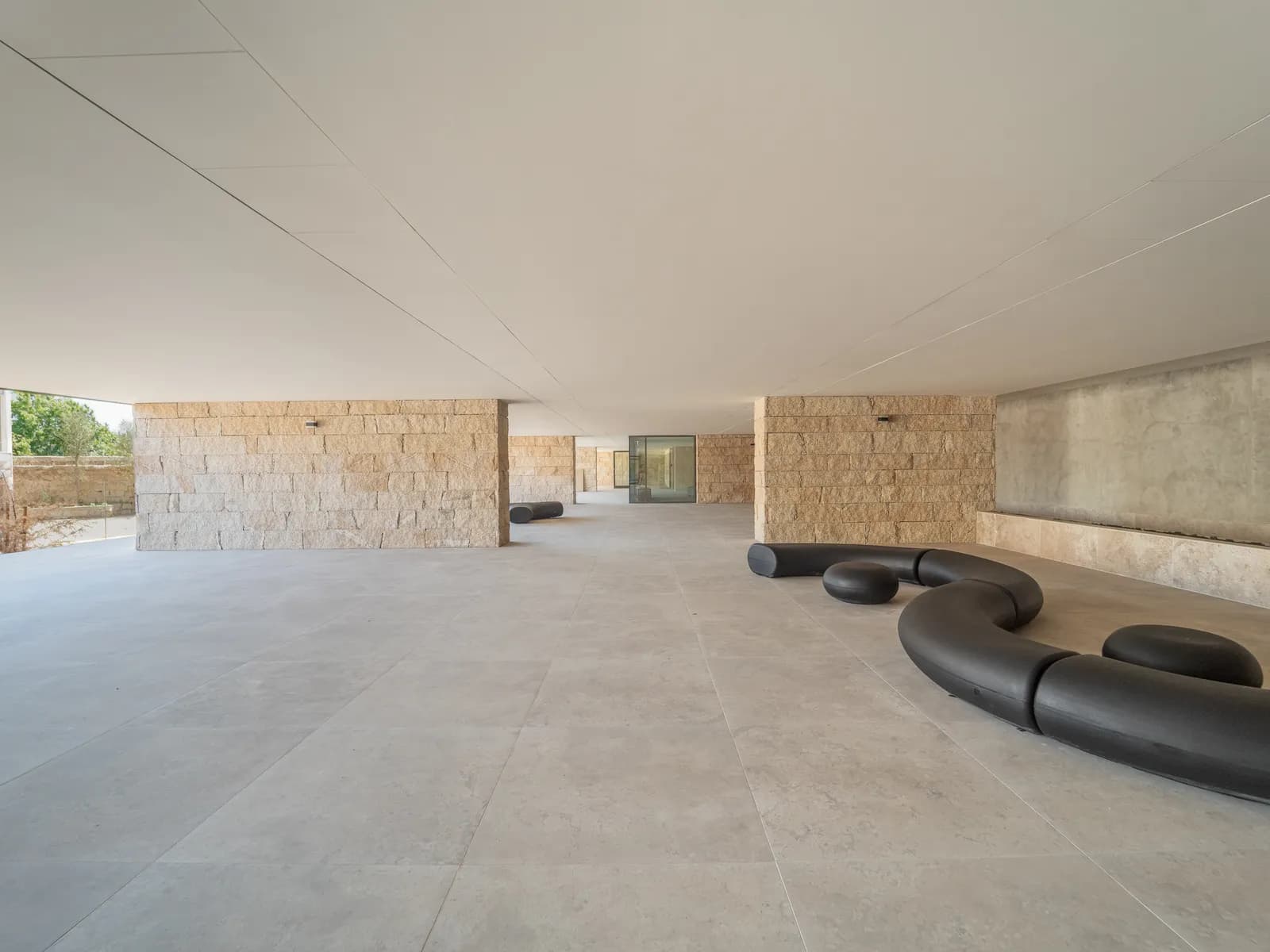 Aurios gallery photo 48