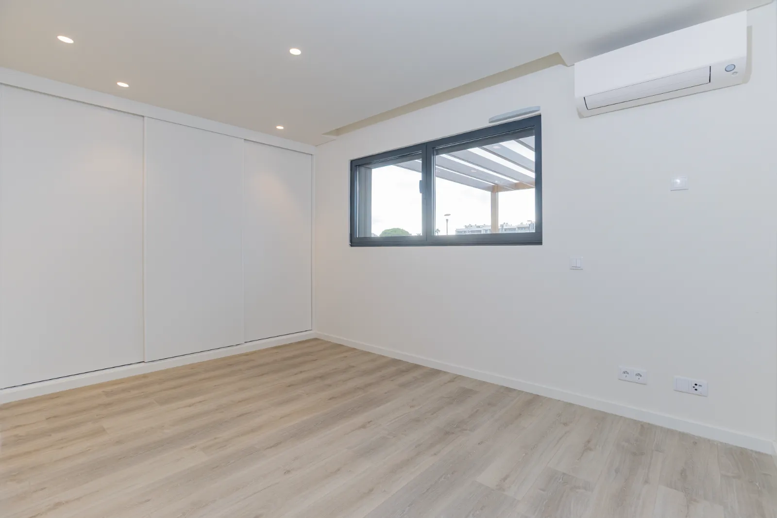 Fantástica Moradia Geminada com vista para a Ria Formosa gallery 22