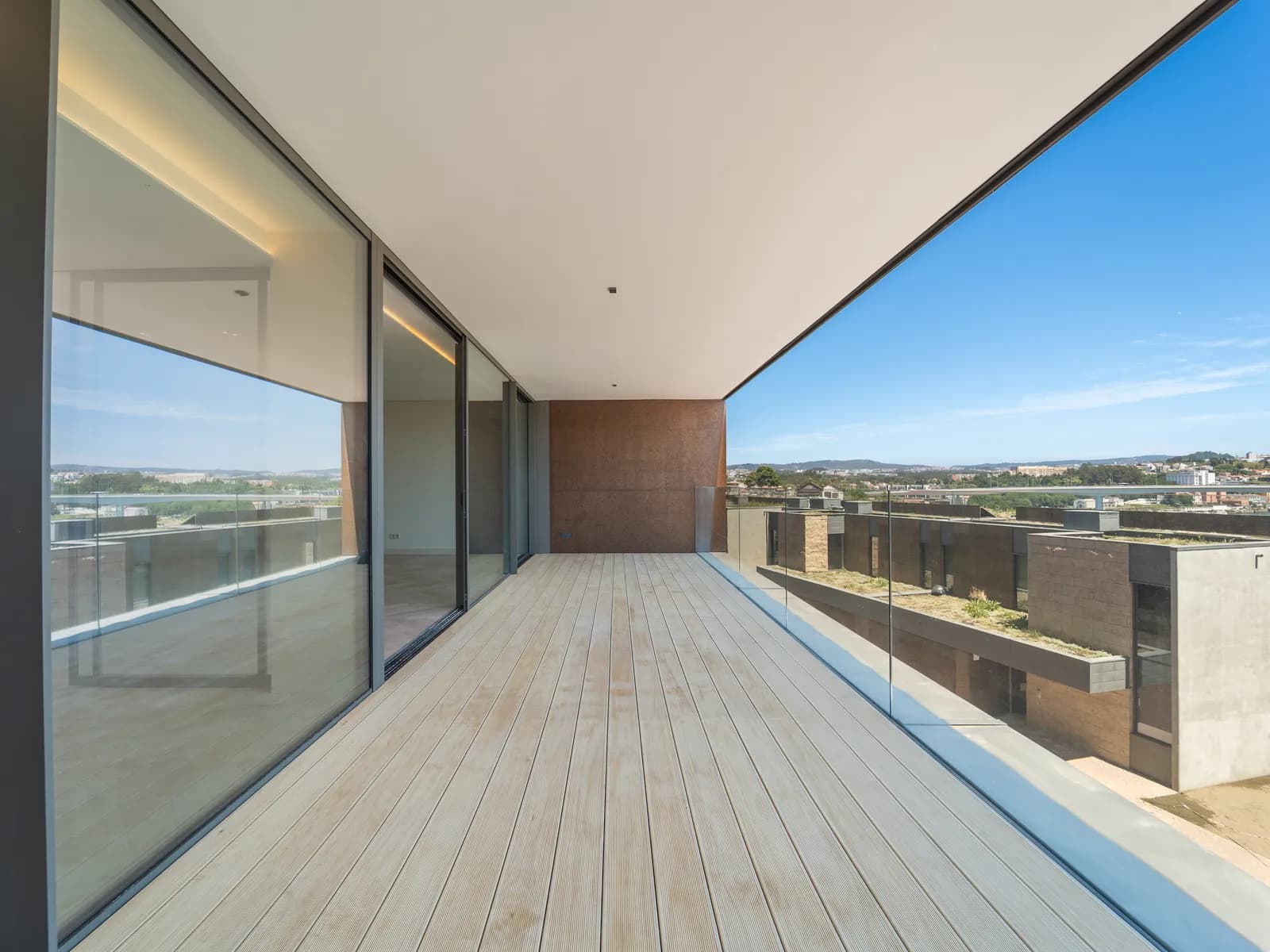 Aurios gallery photo 2