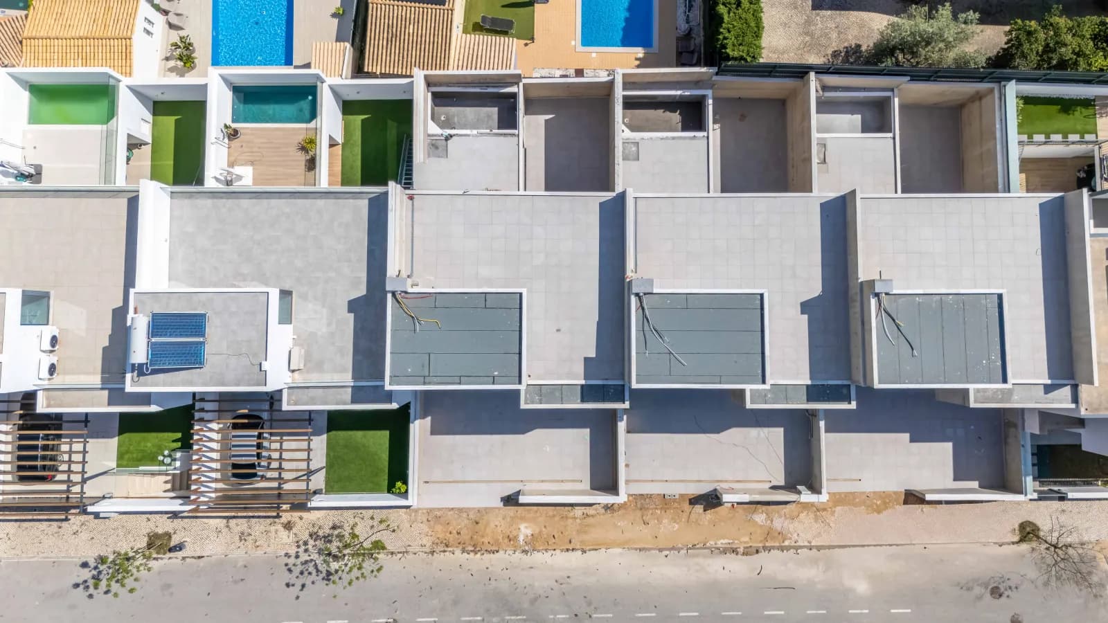 Moradia T3+1 Nova com Piscina Privada em Gambelas, Faro gallery 7