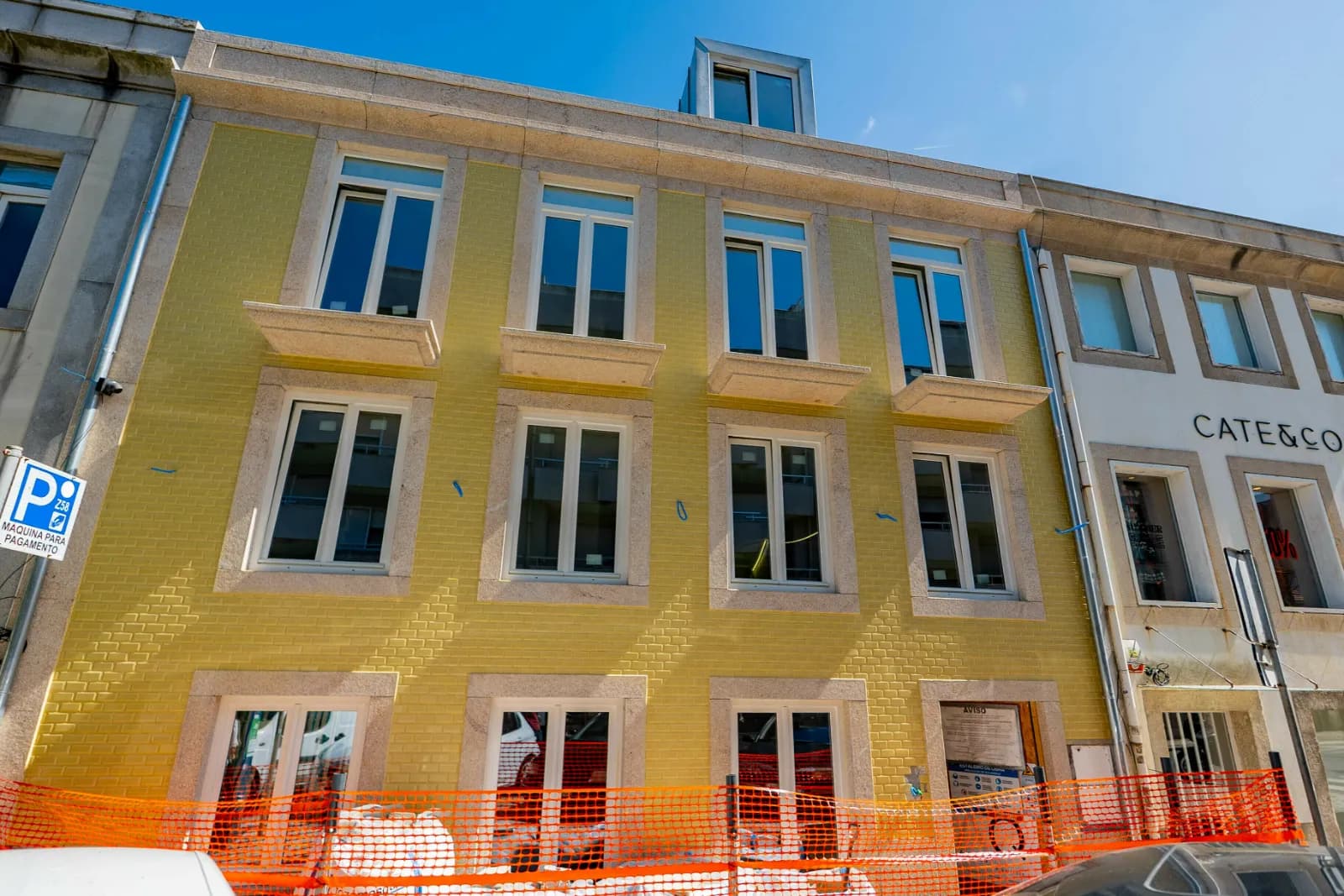 New flats in Foz, second row from the sea gallery photo 4