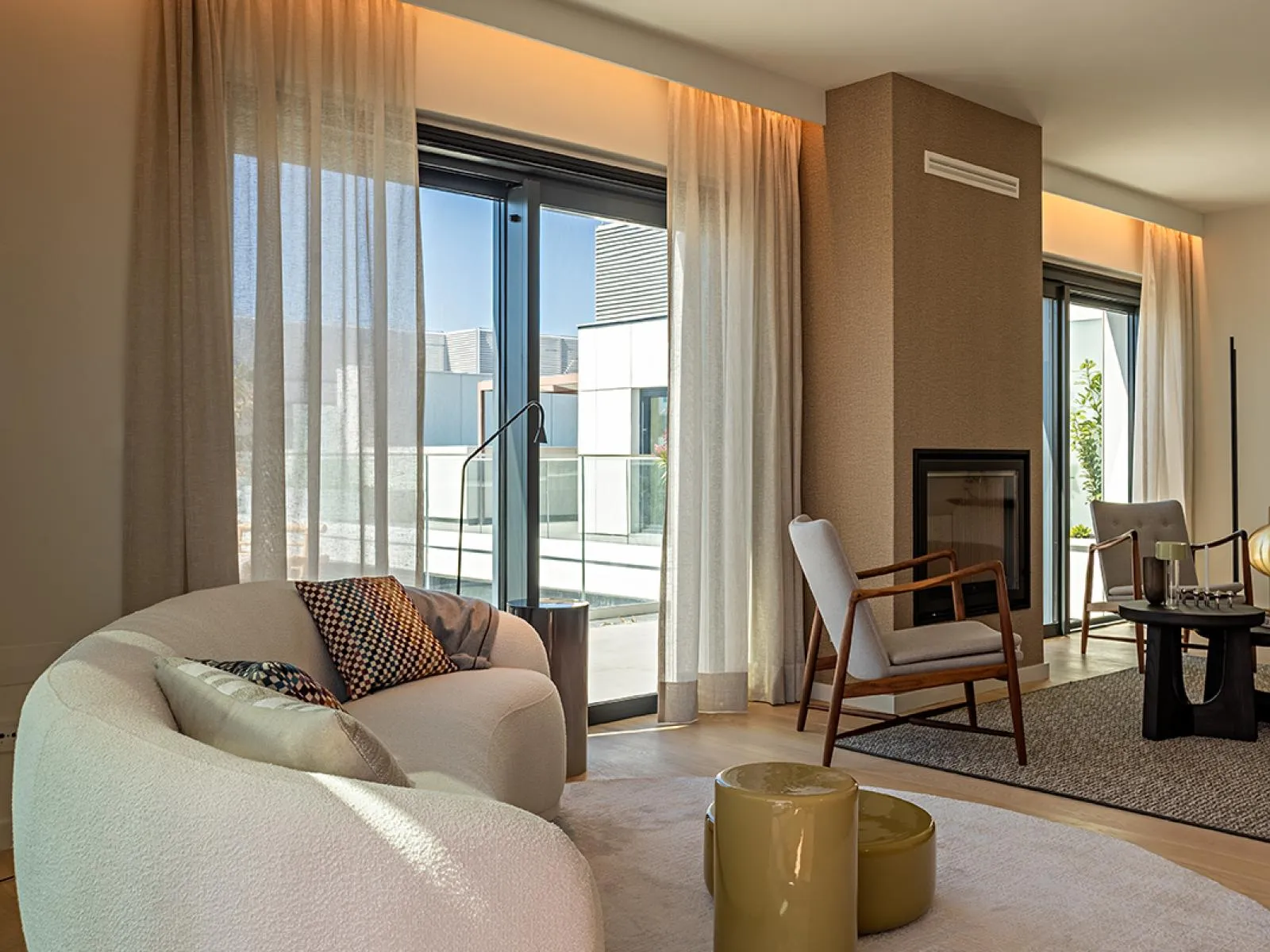 DUUO Skyline Collection gallery photo 20
