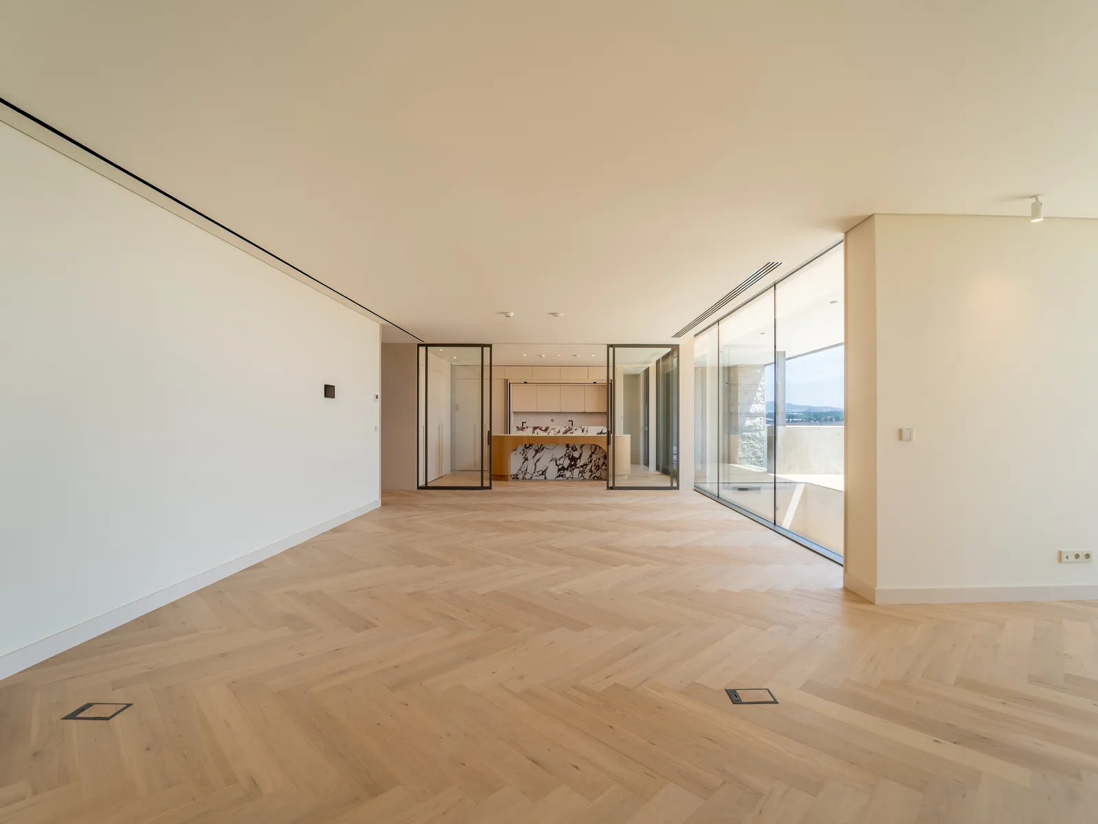 Aurios gallery photo 28