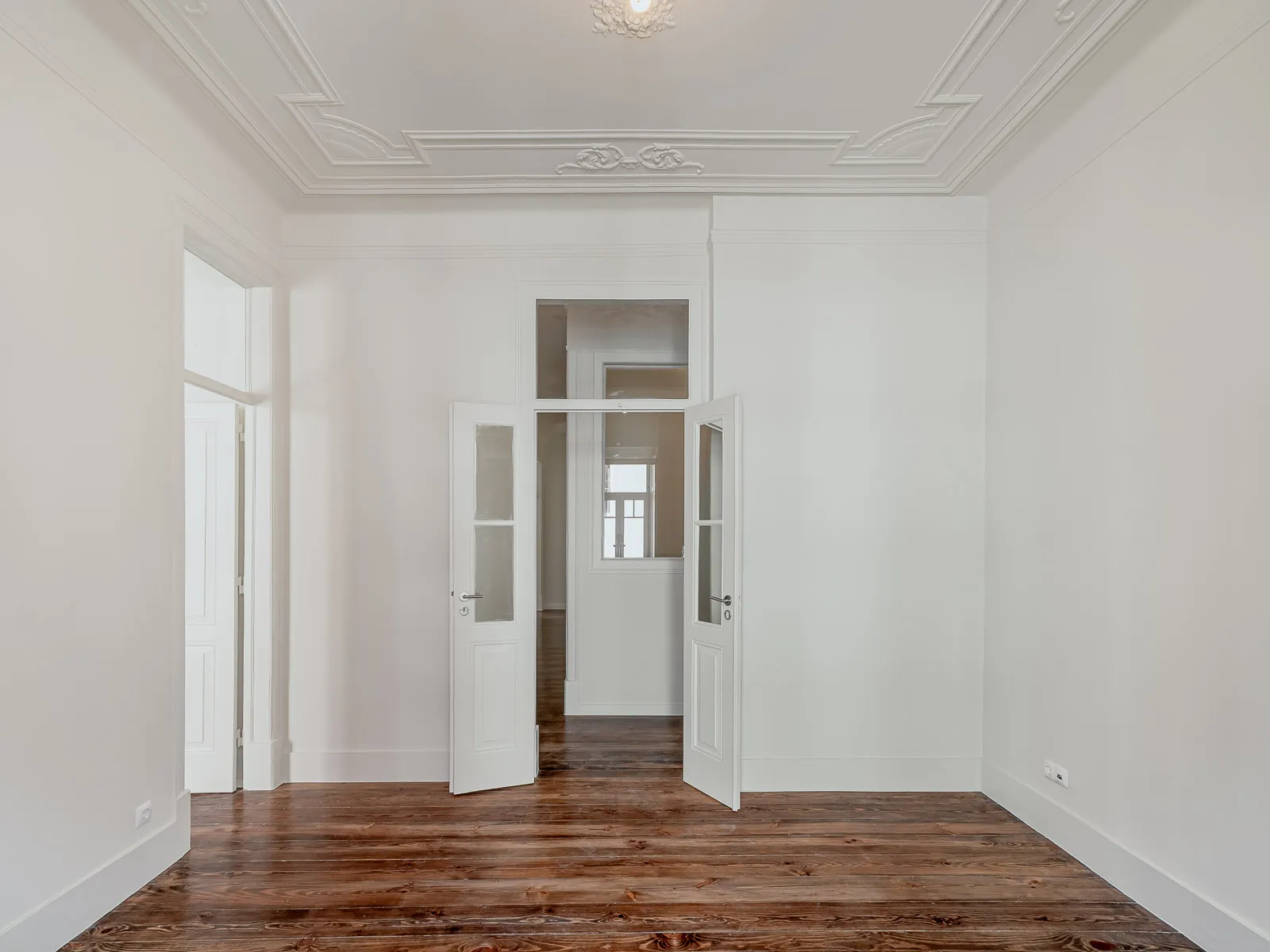 The Twelve gallery photo 27