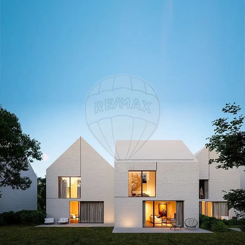 Aroeira Blanc Villas - Moradias novas para Venda em Almada