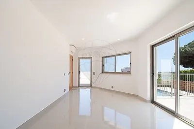 Detached Luxury Villa with Sea Views in Albufeira gallery 5