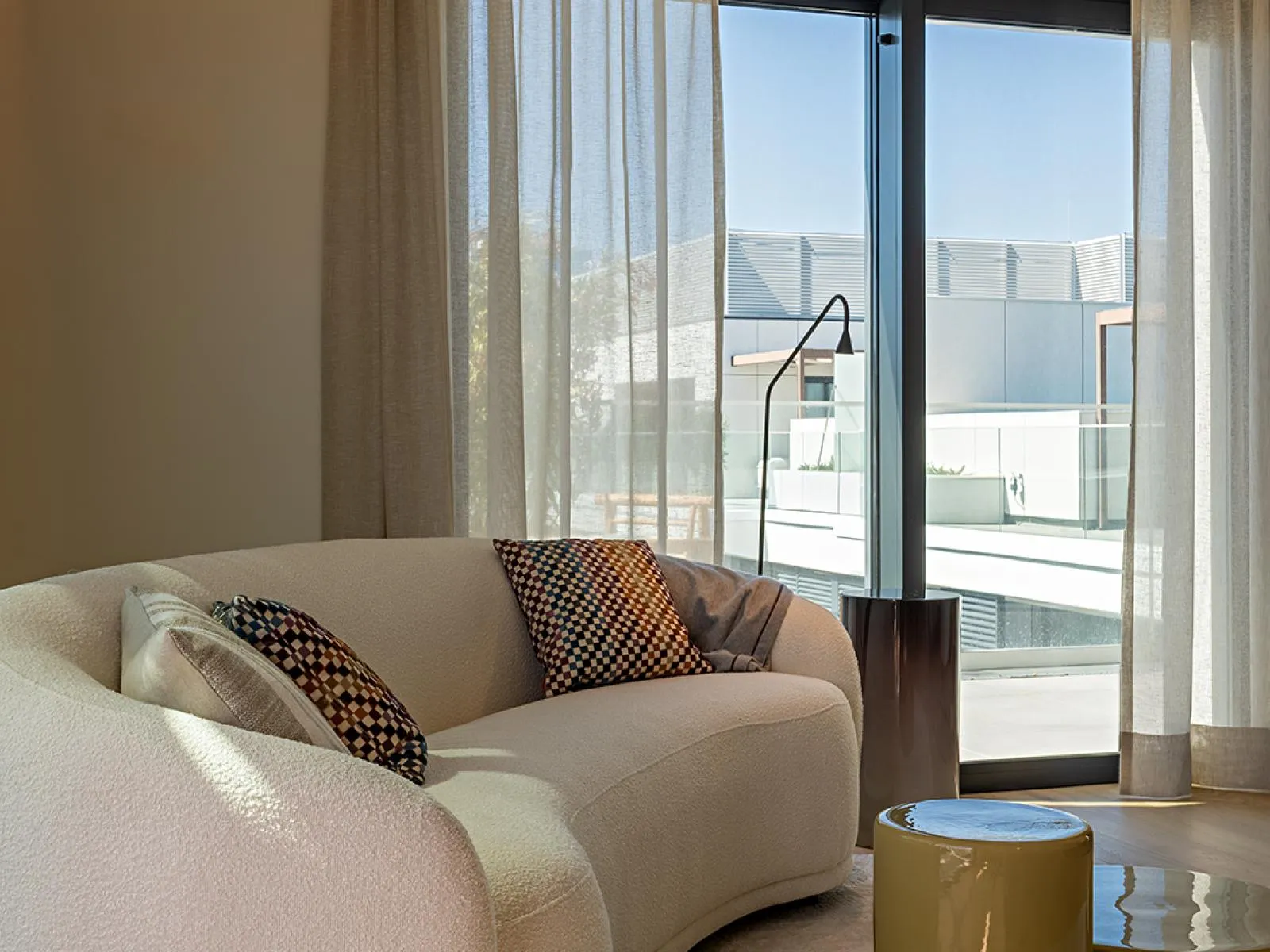 DUUO Skyline Collection gallery photo 19