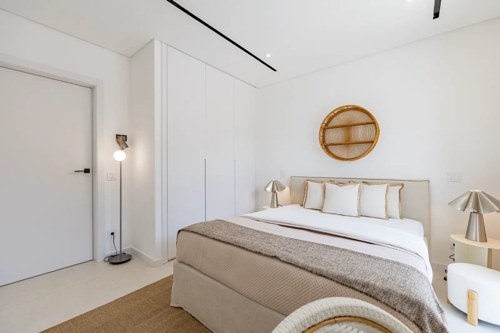 New 3-bedroom villa with private swimming pool between Vilamoura and the Algarve beaches gallery 35