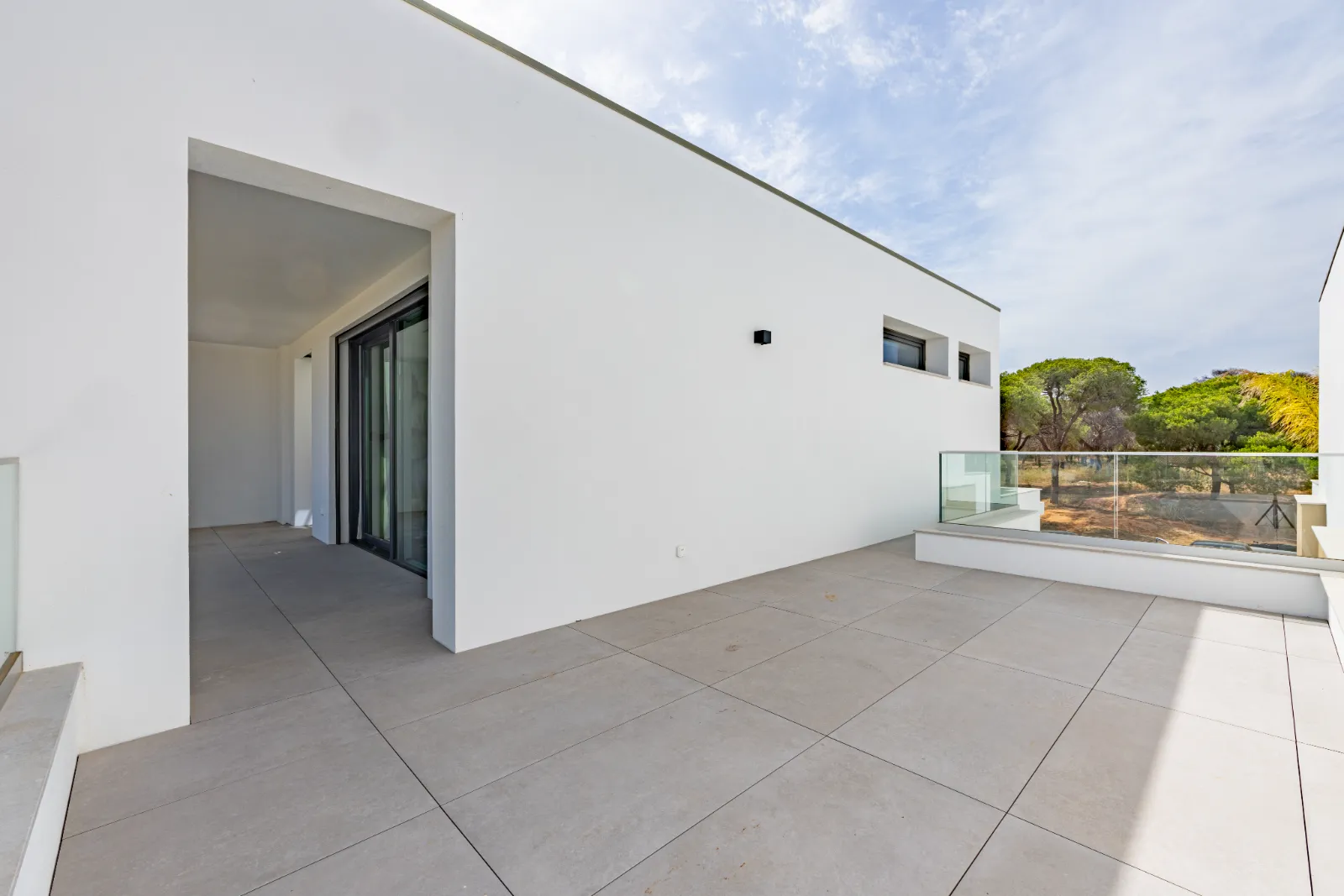 New 3-bedroom villa with private swimming pool between Vilamoura and the Algarve beaches gallery 22
