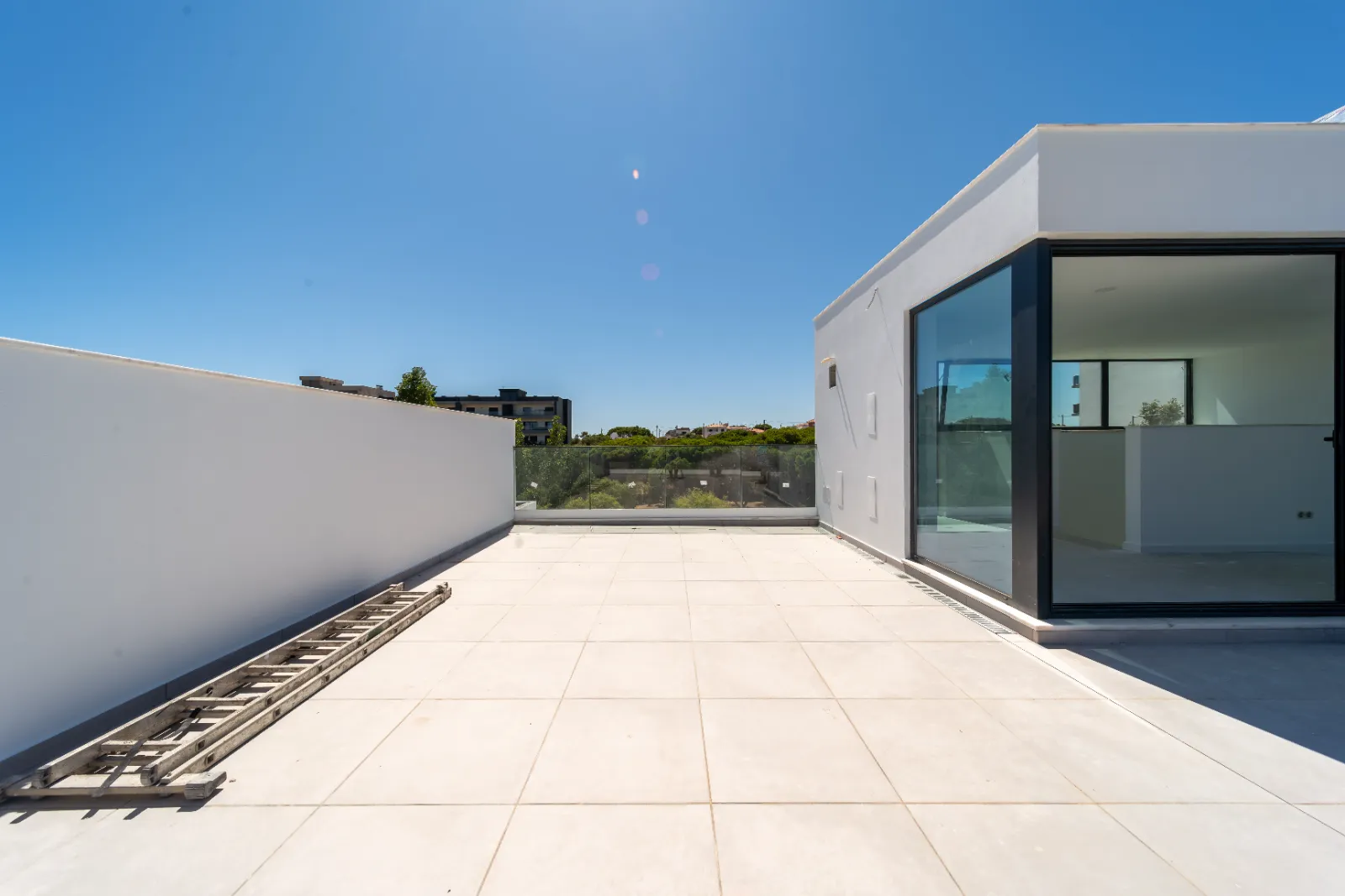 Moradia T3+1 Nova com Piscina Privada em Gambelas, Faro gallery 34