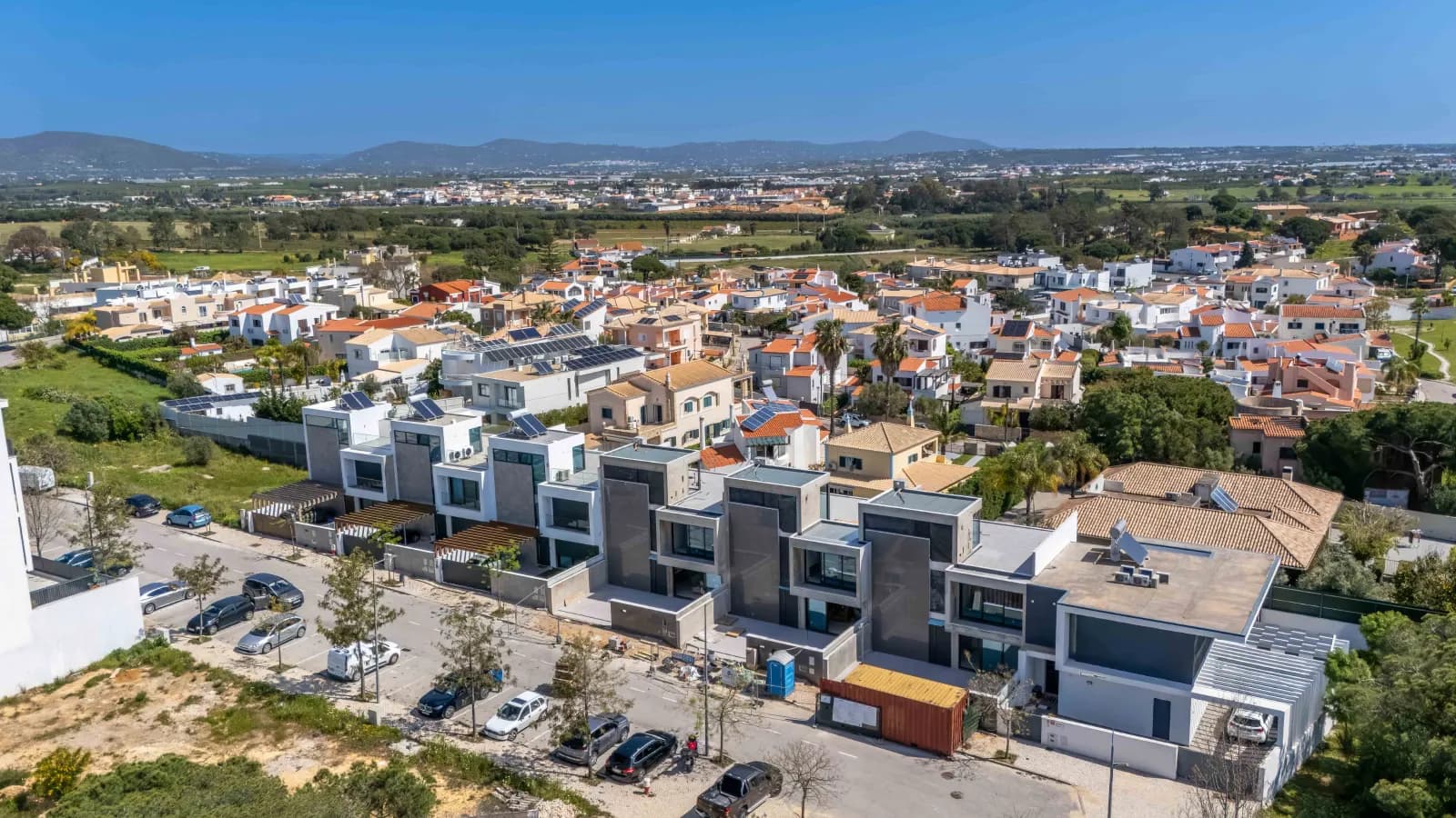 Moradia T3+1 Nova com Piscina Privada em Gambelas, Faro gallery 10