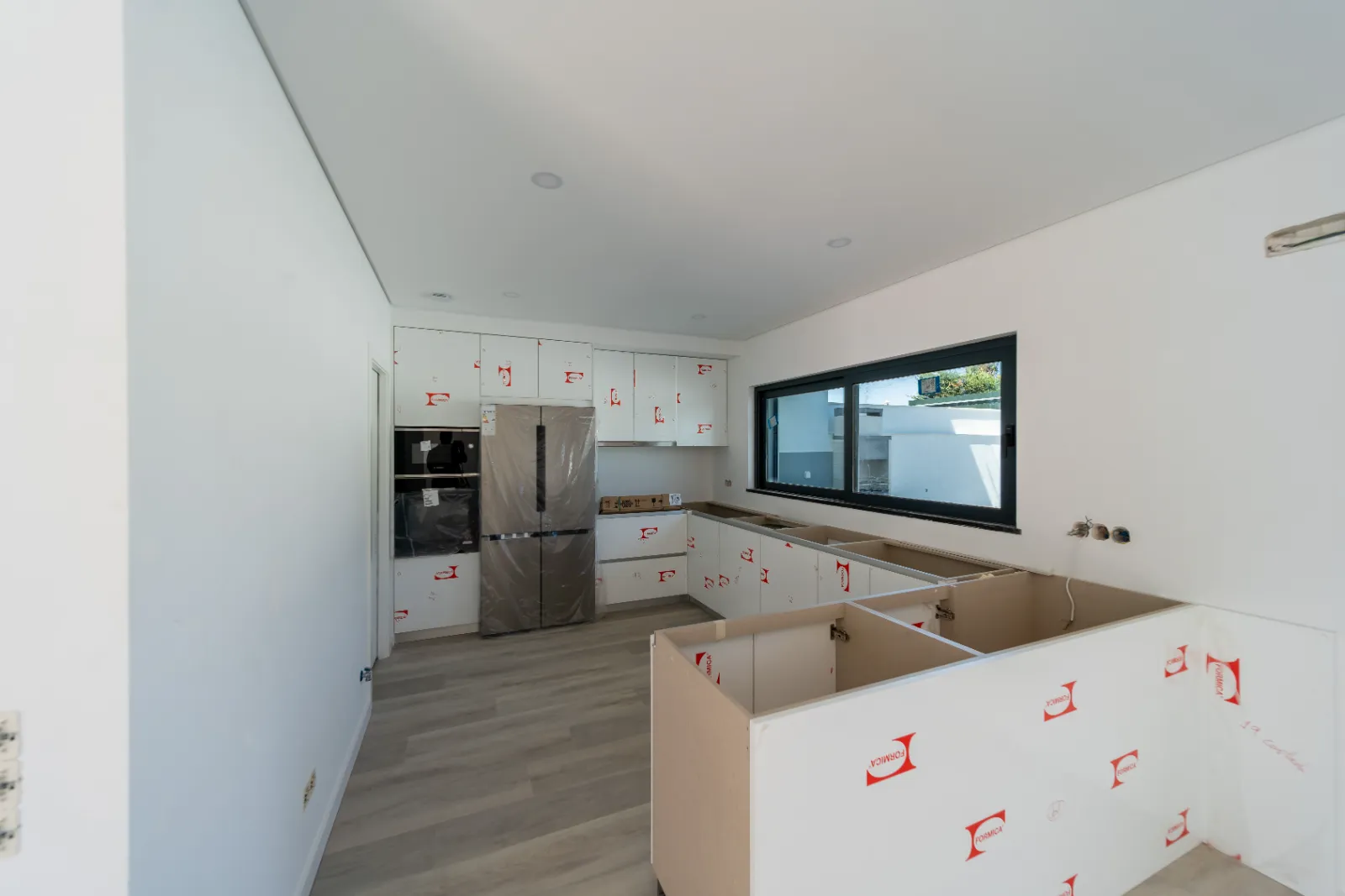 Moradia T3+1 Nova com Piscina Privada em Gambelas, Faro gallery 22