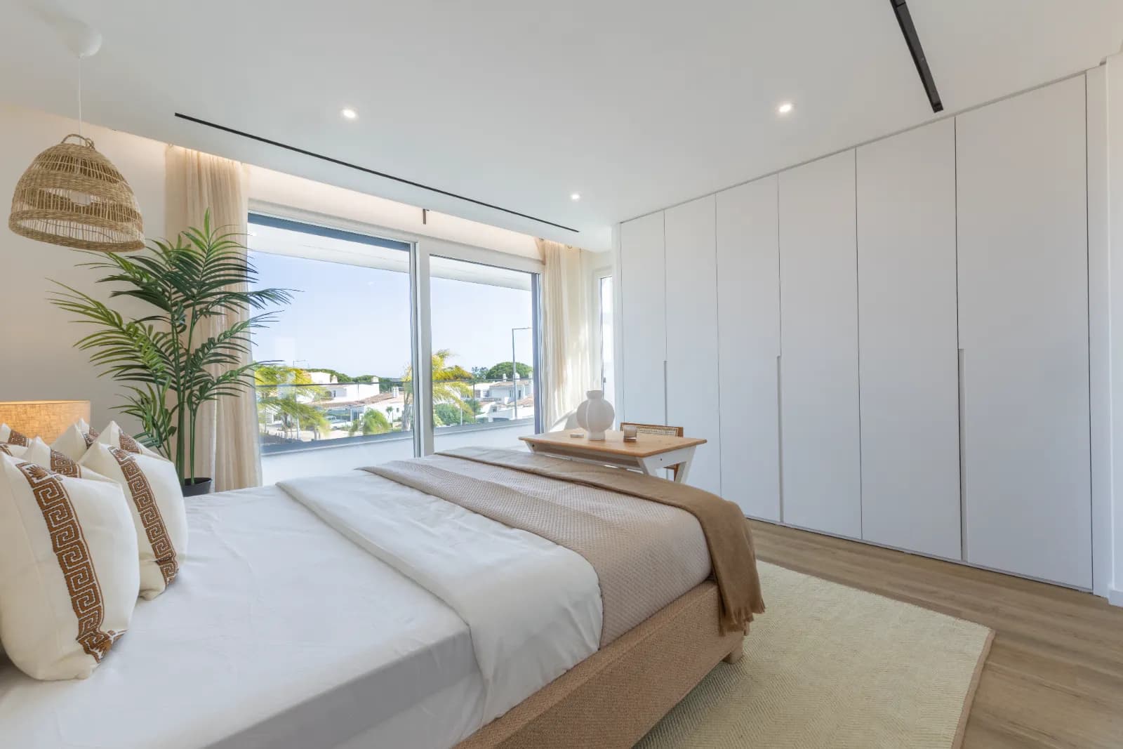 New 3-bedroom villa with private swimming pool between Vilamoura and the Algarve beaches gallery 17